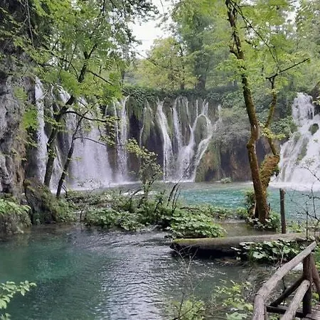 Daire Tranquil Retreat Near Drazica Beach