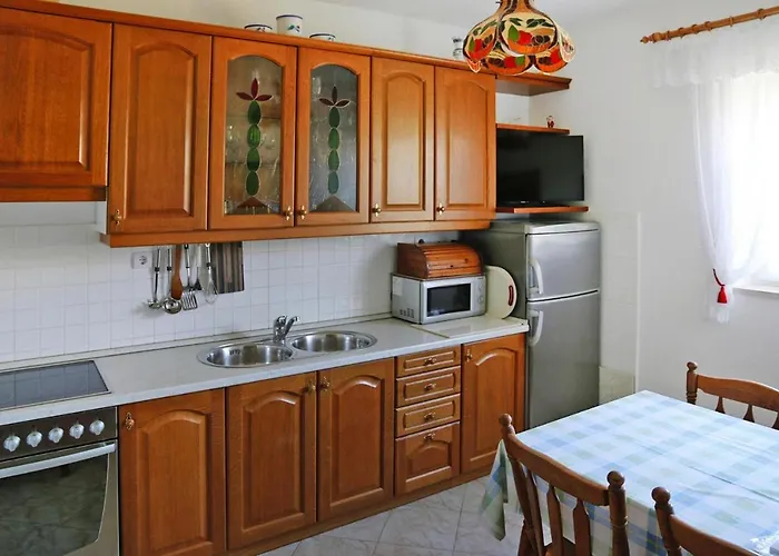 Apartment Tranquil Retreat Near Drazica
