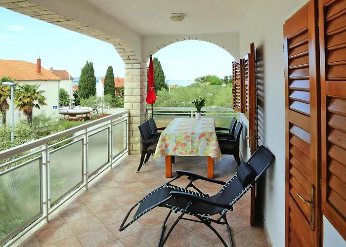 Apartment Tranquil Retreat Near Drazica