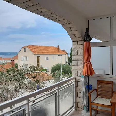 Tranquil Retreat Near Drazica Beach